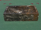 waschbecken aus fossilienmarmor